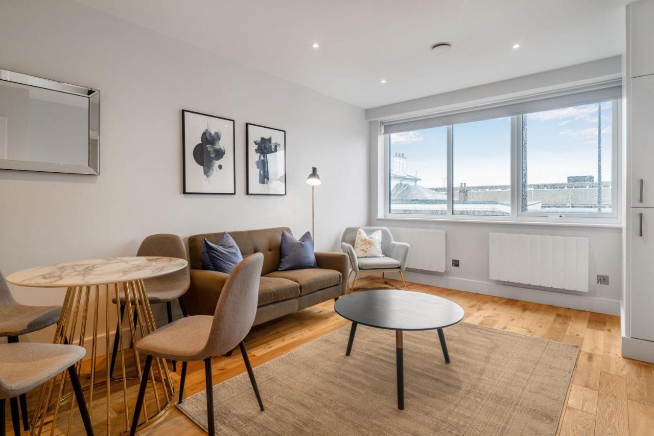 Lovely 1 Bedroom Apartment In The Heart Of Истли Экстерьер фото