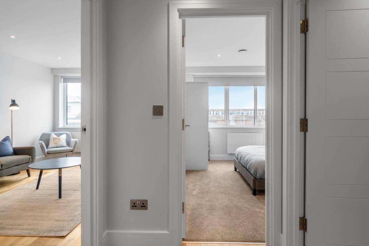 Lovely 1 Bedroom Apartment In The Heart Of Истли Экстерьер фото
